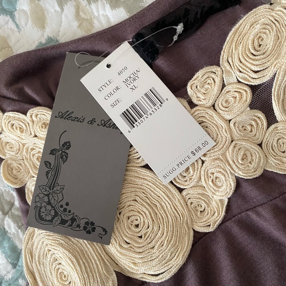 Long Taupe Sleeveless Embroidered XL Shirt - Picture 3 of 5